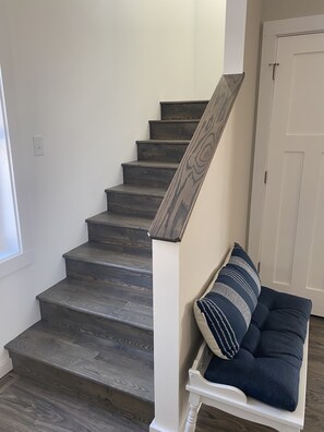 Interior - Walk to downtown (Hayward)