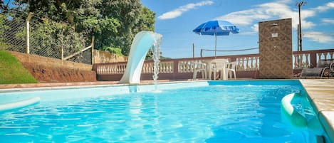 Piscine extérieure