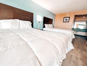 Rom, 2 queensize-senger | Wi-fi (inkludert) og sengetøy