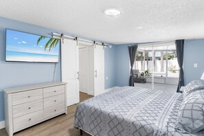 3 bedrooms, desk, iron/ironing board, free WiFi