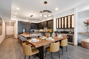 Dining - Luxury Resort Amenities, Hot Tub, Year-round Recreation! Park City King (Park City)