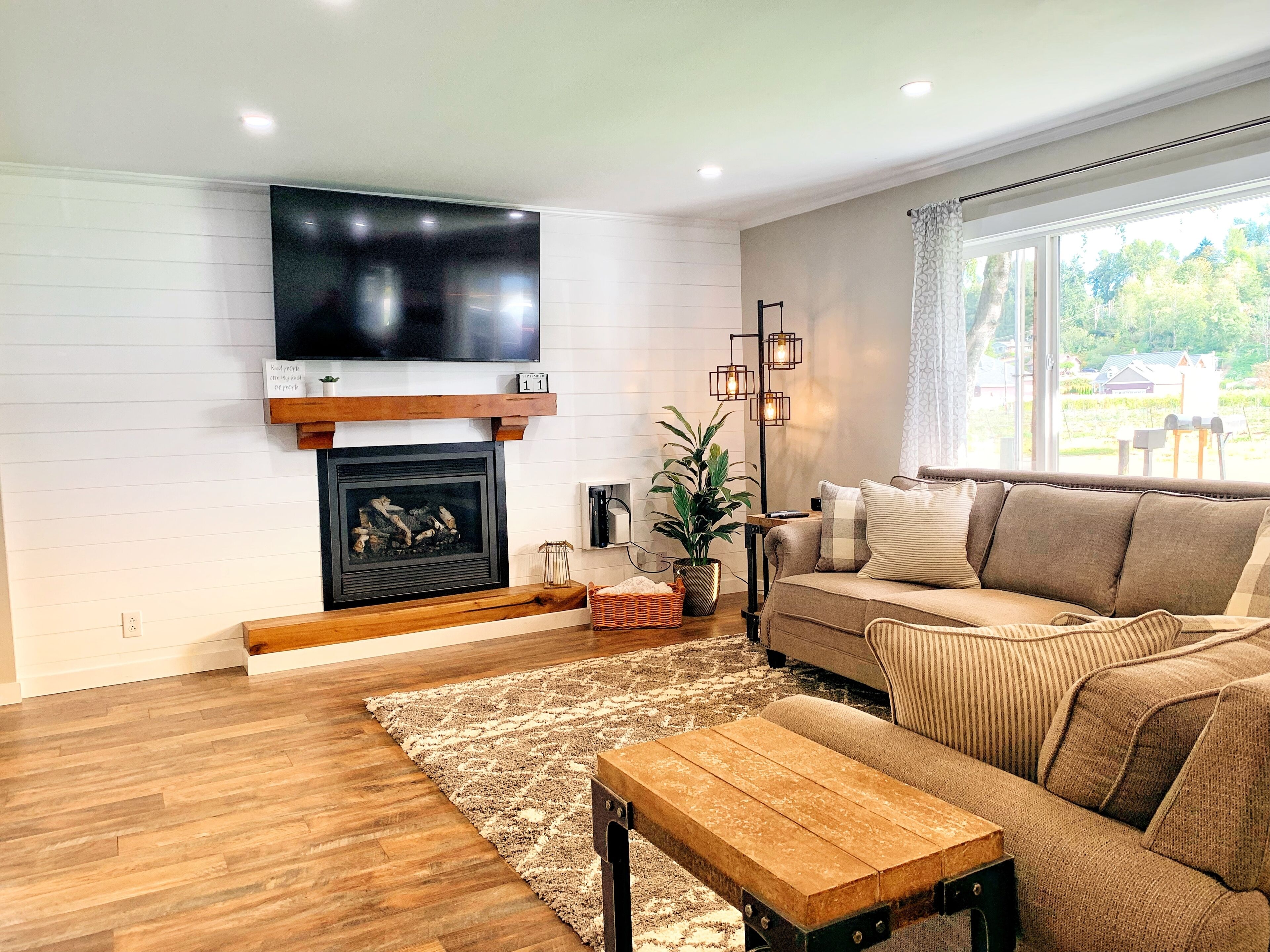 Spacious one-level home near WA State Fair