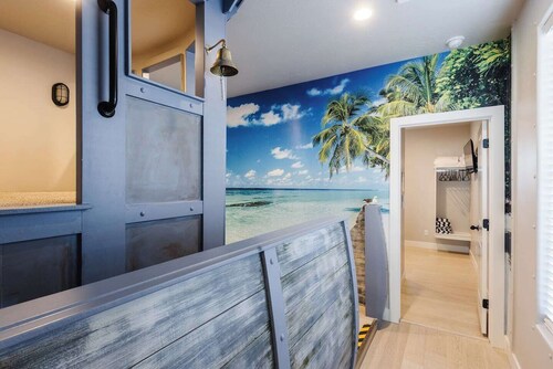 On The Rocks | Themed with Ball Pit & Hot Tub