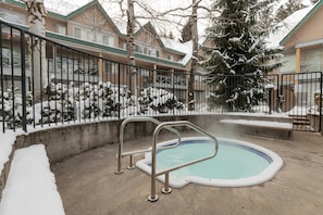 Bañera de hidromasaje exterior