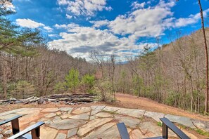 Property grounds - Expansive Murphy Retreat w/ Mountain Views! (Murphy)