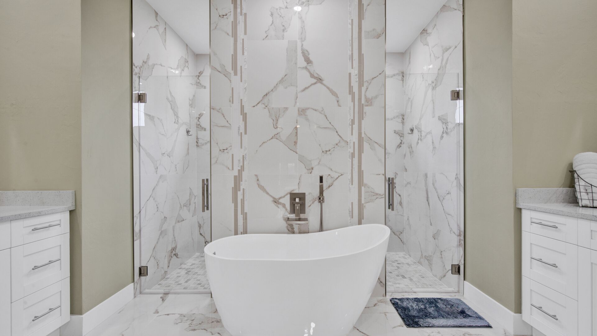 Bathtub, hair dryer, towels