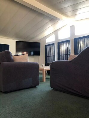 Smart TV - The Green River House (Bullhead City)