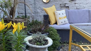 House, Multiple Beds | Property grounds