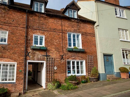 Stunning 2 bed Townhouse in the Heart of Ludlow