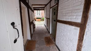 House, Multiple Beds | Interior - Stunning 2 bed Townhouse in the Heart of Ludlow (Ludlow)