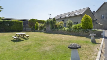 Cottage | Interior
