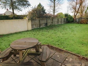 Outdoor dining - 2 Yr Hen Felin (Haverfordwest)