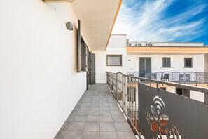 Exterior - 2889 B&B Terra dei Fiori - Camera Tripla con Balcone by Barbarhouse (Leverano)