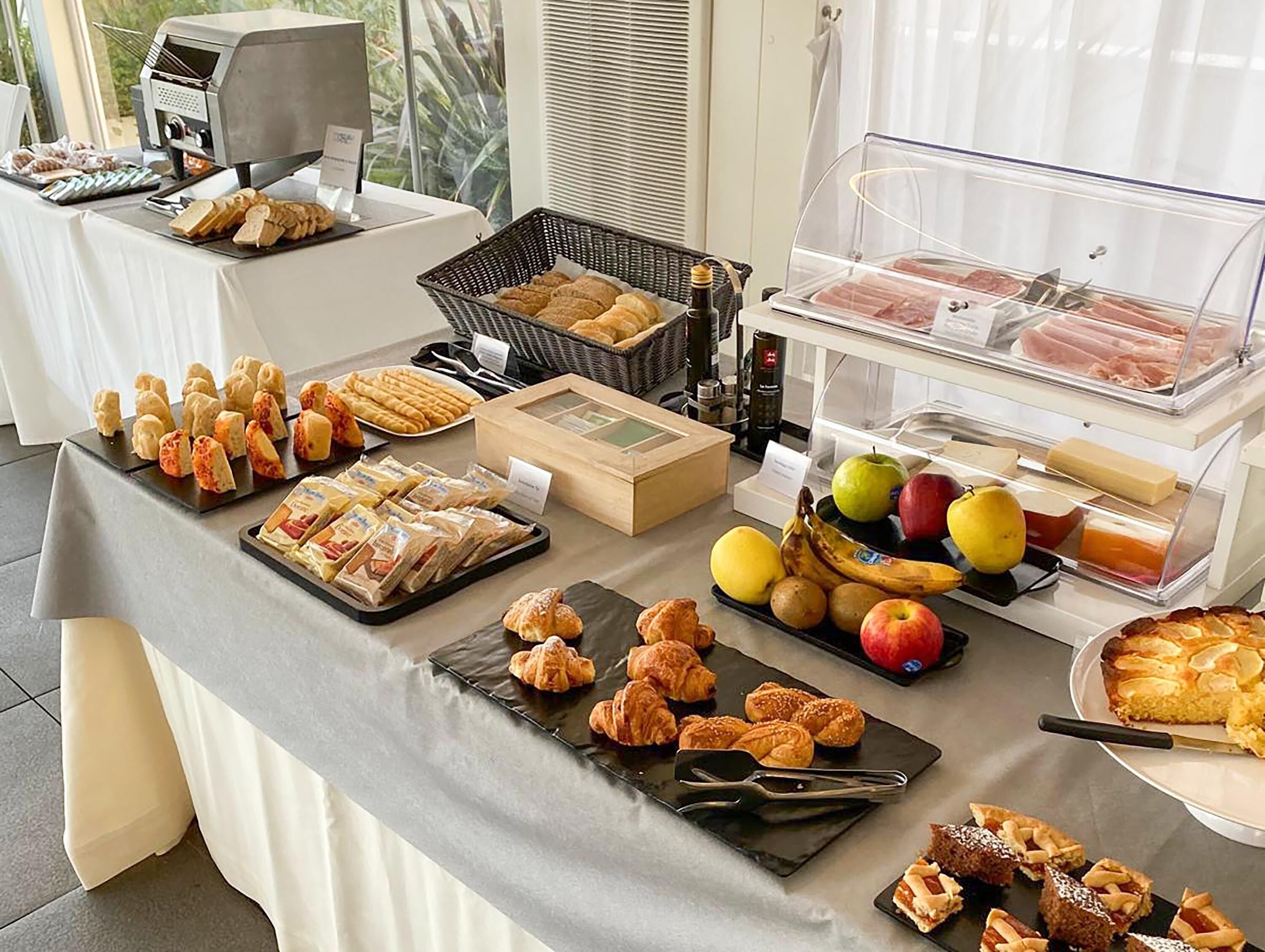 Tägliches inbegriffenes großes Frühstück