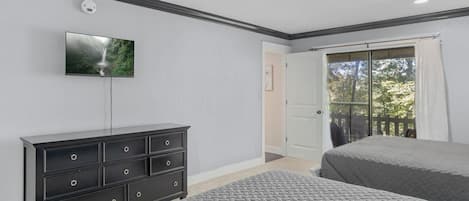 3 chambres, bureau, Wi-Fi, draps fournis