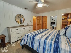 3 bedrooms, internet, bed sheets