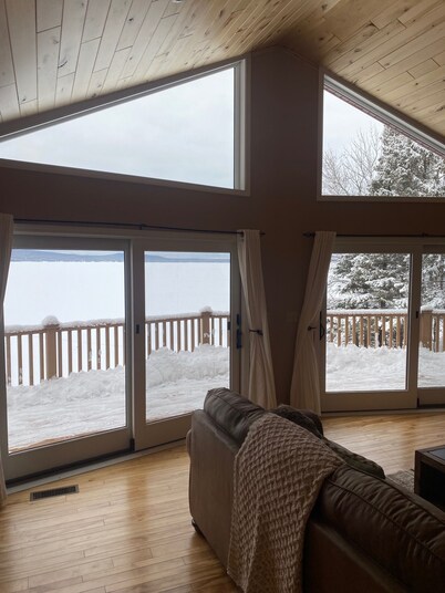 Lake home with UTV/Snow trails located at mailbox.