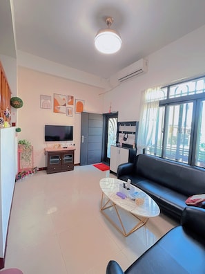 Living area - qin ai de min su (Jinning)
