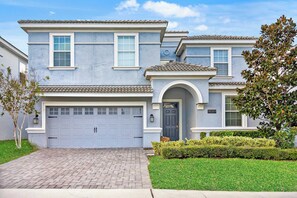 Exterior - Gather Your Crew | This villa is perfect! (Davenport)