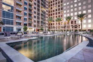 Pool - Sunlit Downtown 2BR w/ Gym, W/D & Deck, nr Town Lake Park, by Blueground (Austin)