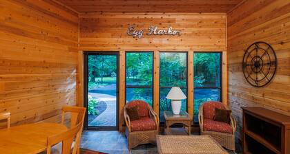 Private Wooded Lot - half mile to Egg Harbor Beach-great for groups