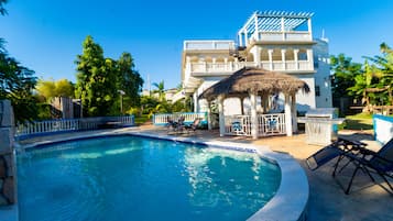 Alberca al aire libre