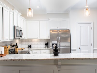 Luxury 3BR/3BA Smart Home Near ECU & Vidant Hospital w/ Fast WiFi & EV Charging!