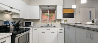 Stylish Condo in the Heart of Old Town