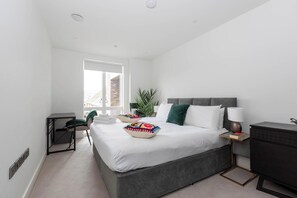 1 habitación y espacio para trabajar con laptop 