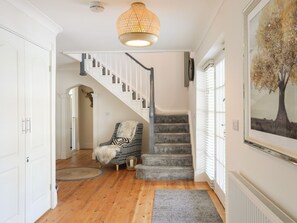 Interior - Y Goedwig (Ty Croes)