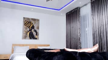 Studio Suite Eksekutif | Didekorasi berbeda-beda dan dilengkapi dengan perabotan berbeda-beda