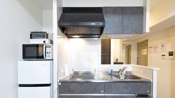 Superior Apartment, 2 Bedrooms | Private kitchen | Fridge, microwave, stovetop, toaster