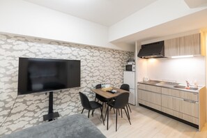 1 chambre, espace de travail pour ordinateur portable