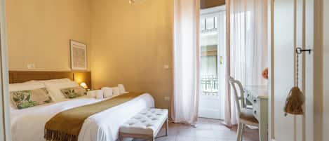 Basic Room | Hypo-allergenic bedding, down comforters, memory foam beds, minibar