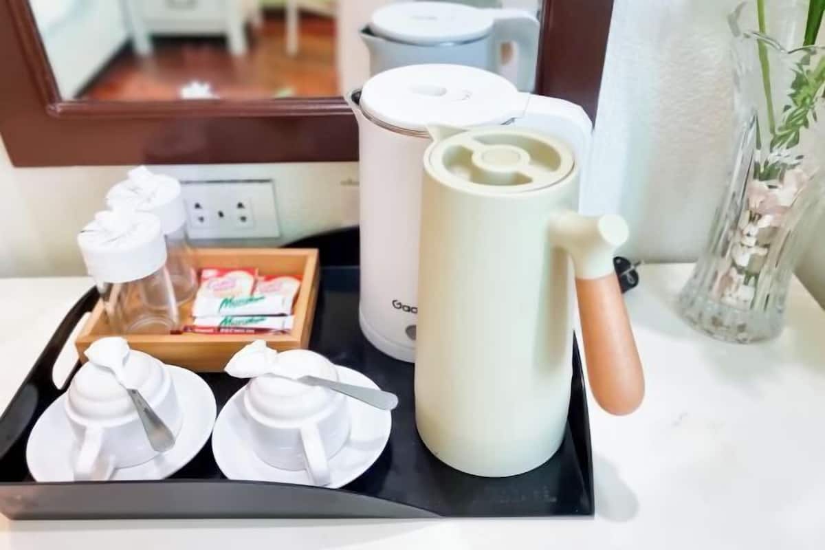 Kaffee und/oder Kaffeemaschine