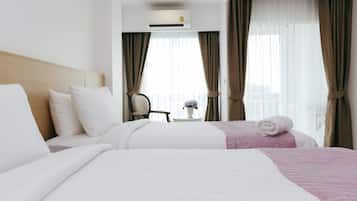 1 habitación, escritorio, wifi gratis y ropa de cama