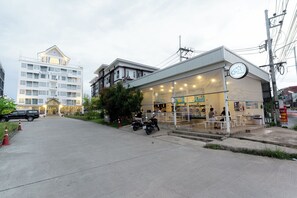 Ngoại thất