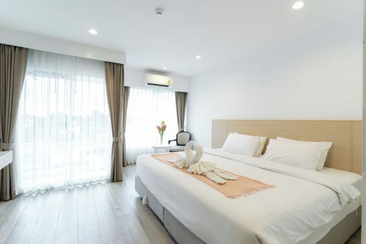 โต๊ะทำงาน, Wi-Fi ฟรี, ผ้าปูที่นอน