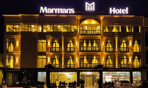 Front of property - Marmaris Hotel (Tashkent)