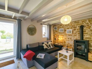 Télévision, cheminée