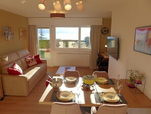 Télévision à écran plat