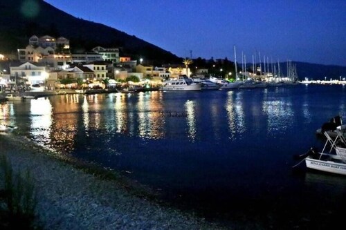 Spyros House, 3 bedrooms, amazing sea view in Agia Efimia