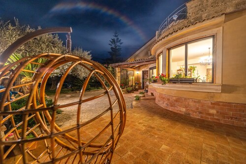 Elegant Sicilian house, pool, excellently finished, sea view