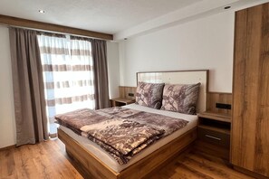 2 室のベッドルーム、WiFi (無料)