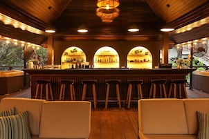 Poolside bar