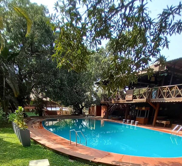 Children’s play area – outdoor