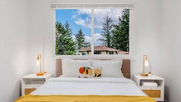 2 bedrooms, WiFi, bed sheets