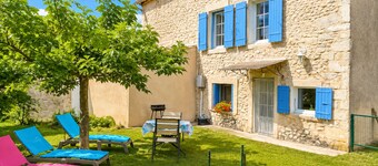 Vue sur Sault Vacation Rental – Mont Ventoux & Cyclists