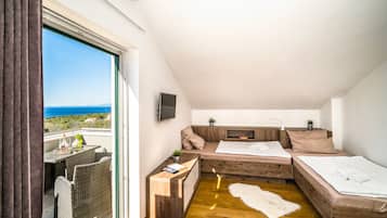 Deluxe Villa, 2 Bedrooms, Pool Access, Pool View | 2 bedrooms, blackout curtains, free WiFi, bed sheets