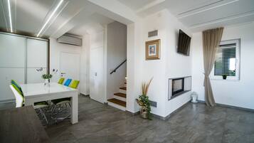 Villa – deluxe, 3 soverom, privat basseng, sjøutsikt | Eget kjøkken | Kjøleskap, mikrobølgeovn, ovn og kokeplater